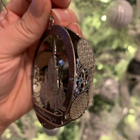 Walt Disney World Commemorative Metal Ornament Baldwin Park Exclusive Castle - Picture 2 of 10